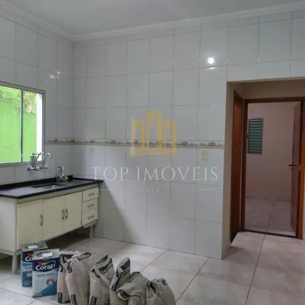 Imagem Excelente casa de 4 dormitórios sendo 1 suíte no Jardim Satélite