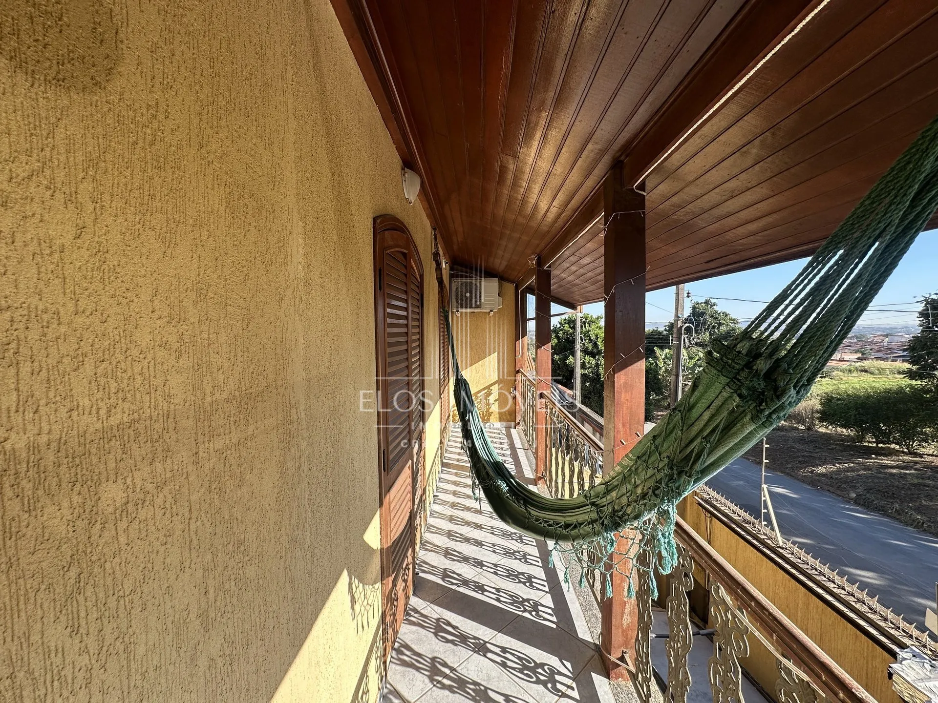 Imagem Sobrado de 3 quartos, 222m² no bairro Jardim das Palmeiras, em Limeira