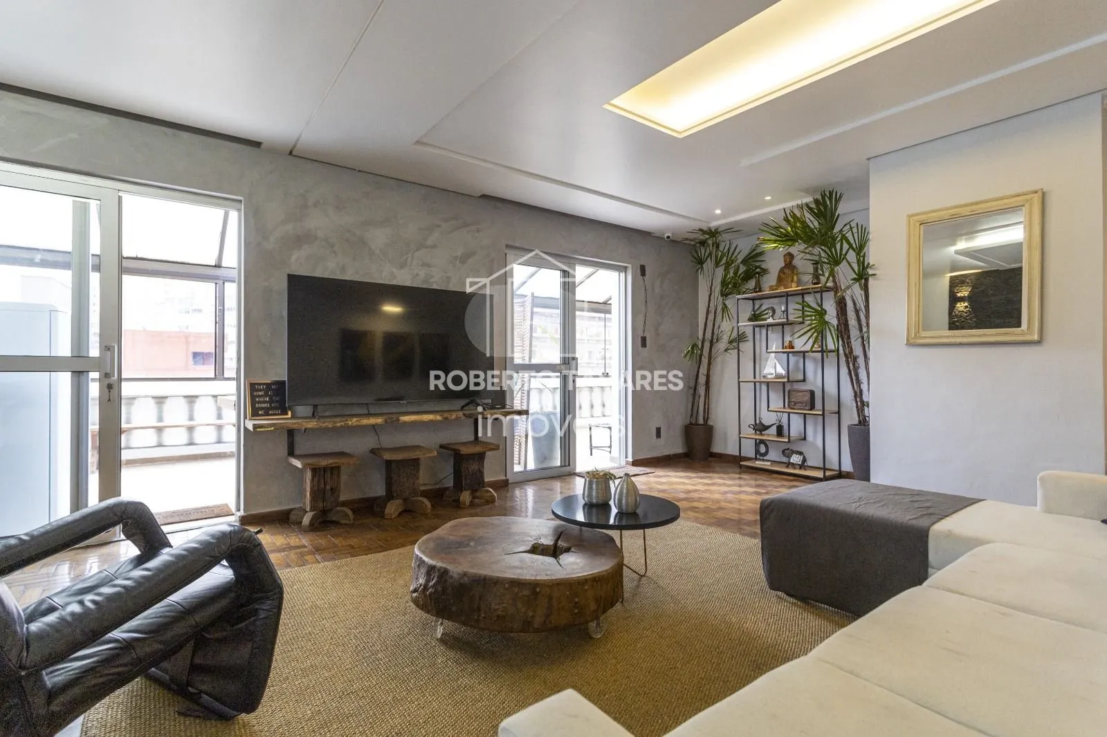 Imagem Cobertura de 4 quartos, 330m² no bairro Bela Vista, em São Paulo