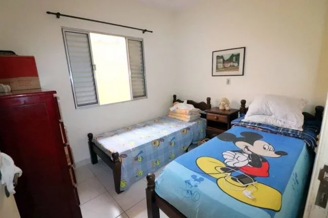 Imagem CASA 3 DORMITORIOS S/UMA SUITE e PEQUENA PISCINA