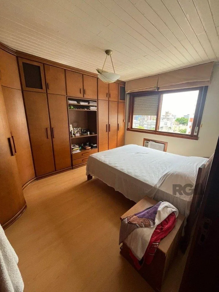 Imagem Cobertura Duplex para Venda - 269,97², 3 dorm, 1 suite, 2 vagas - Menino Deus