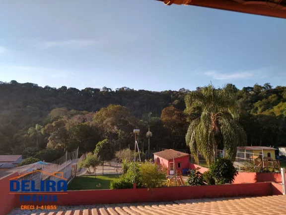 Imagem Chácara à venda, com boa localização em Mairiporã.