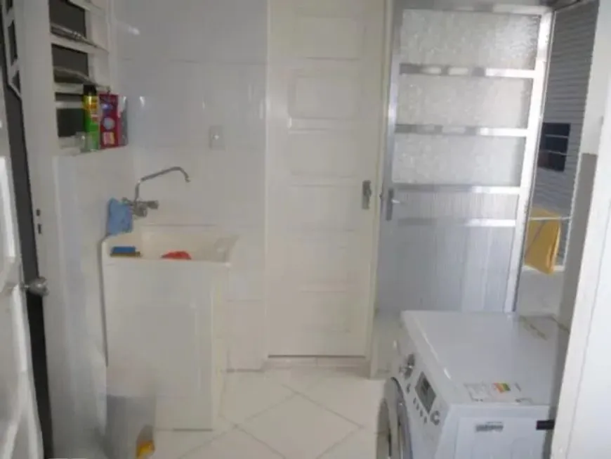 Imagem Casa térrea com 3 dormitórios, suíte e 3 vagas.