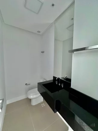 Imagem Este apartamento oferece uma combinação perfeita de conforto e sofisticação. Com uma área priva...