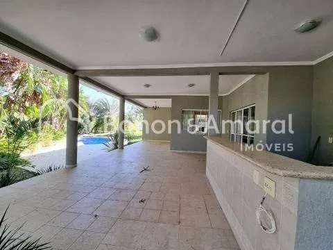 Imagem Casa de Condomínio com 420m² e 4 quartos