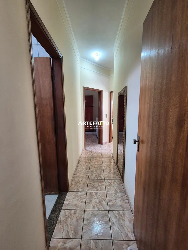 Imagem Casa com 3 dormitórios no bairro Santa Terezinha