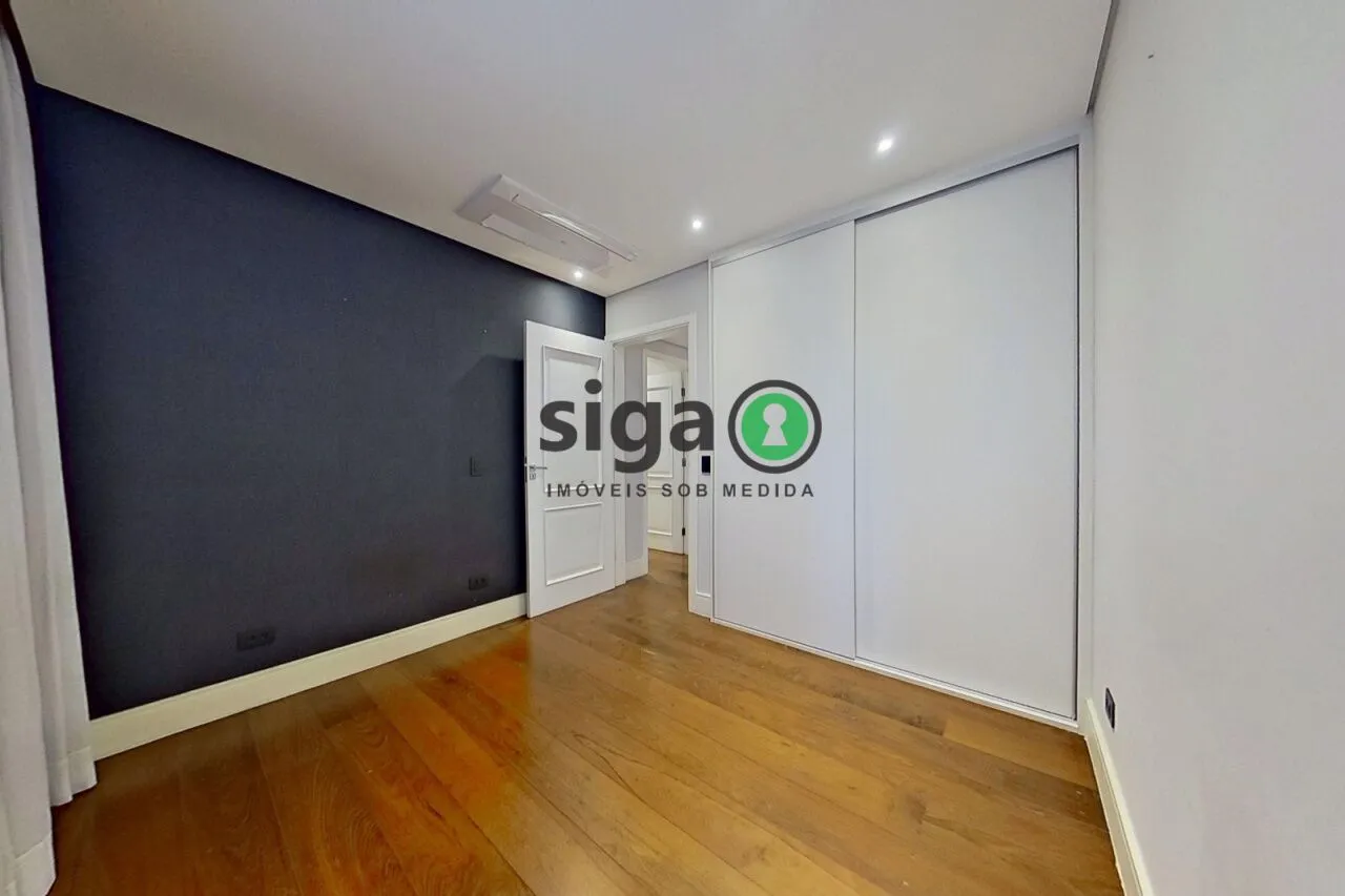 Imagem Apartamento à venda em Moema Índios - 213m², 3 dormitórios sendo 2 suítes, 4 vagas, reformado