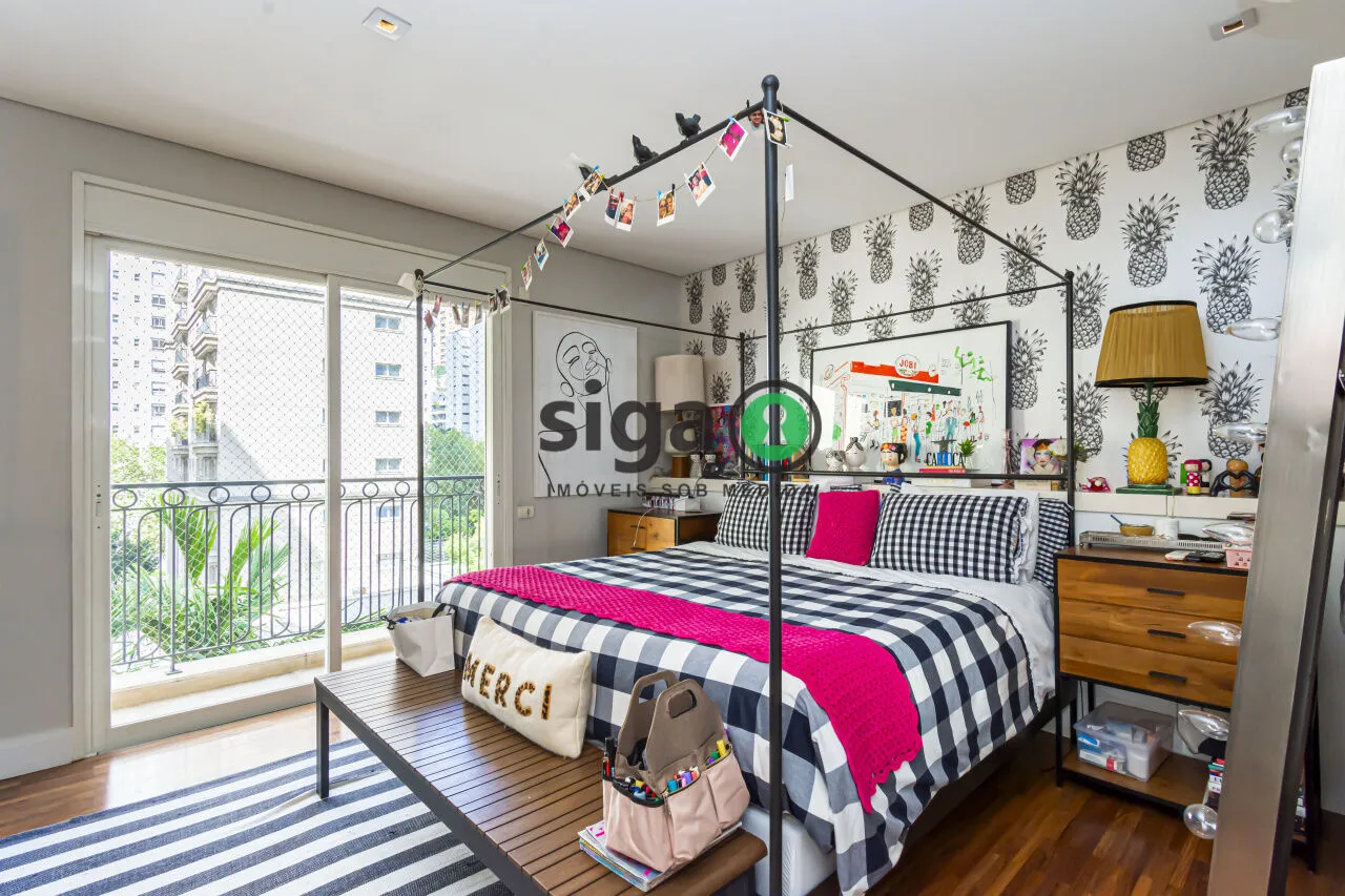 Imagem Apartamento a venda em MOEMA com 4 quartos