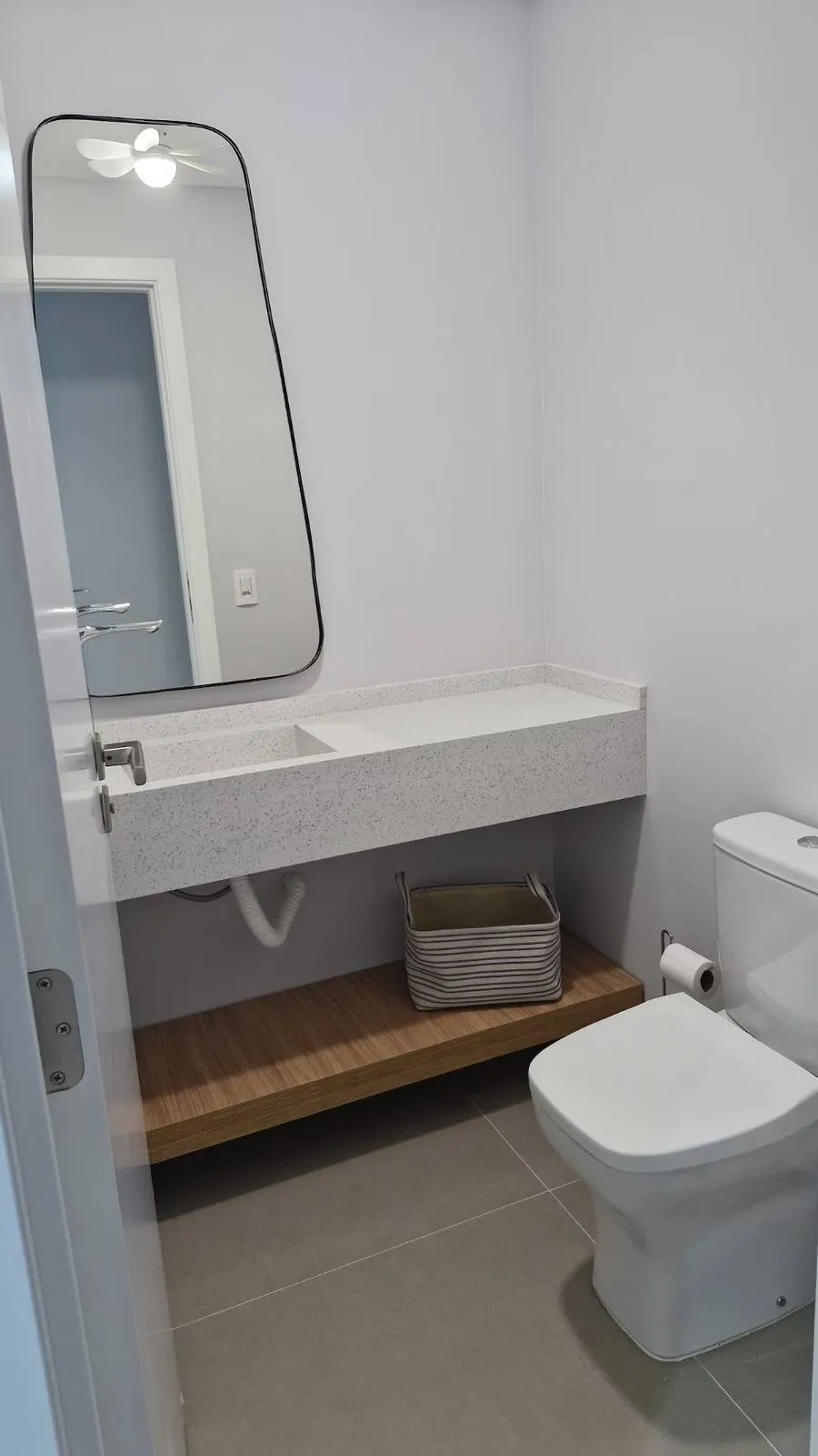 Imagem Apartamento para alugar em Jurerê.