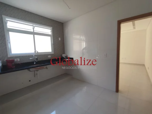 Imagem CASA TÉRREA NOVA DE 03 DORMITÓRIOS SENDO 01 SUÍTE COM QUINTAL E GARAGEM NO BAIRRO DO EMBARÉ EM SANTOS SP R$ 830.000,00