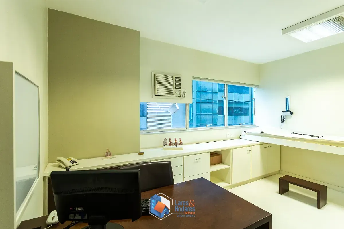Imagem Conjunto comercial para venda em Consolação, 114m²