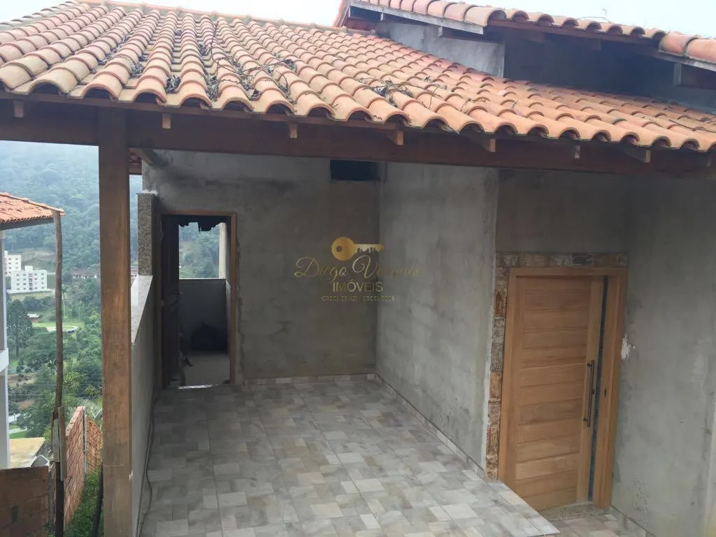 Imagem Casa em Condomínio para Venda em Teresópolis / RJ no bairro Albuquerque