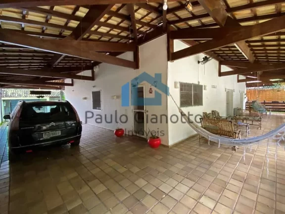 Imagem Casa - venda / Locação na Fazendinha Granja Viana