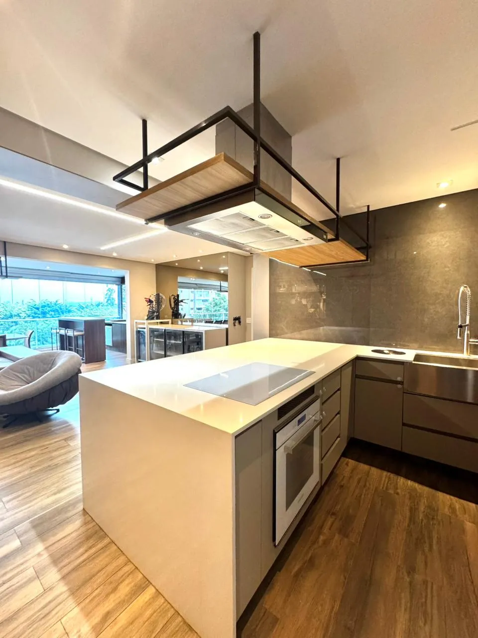 Imagem Apartamento para venda em Vila Anastácio com 2 quartos, sendo 2 suítes, 134m2