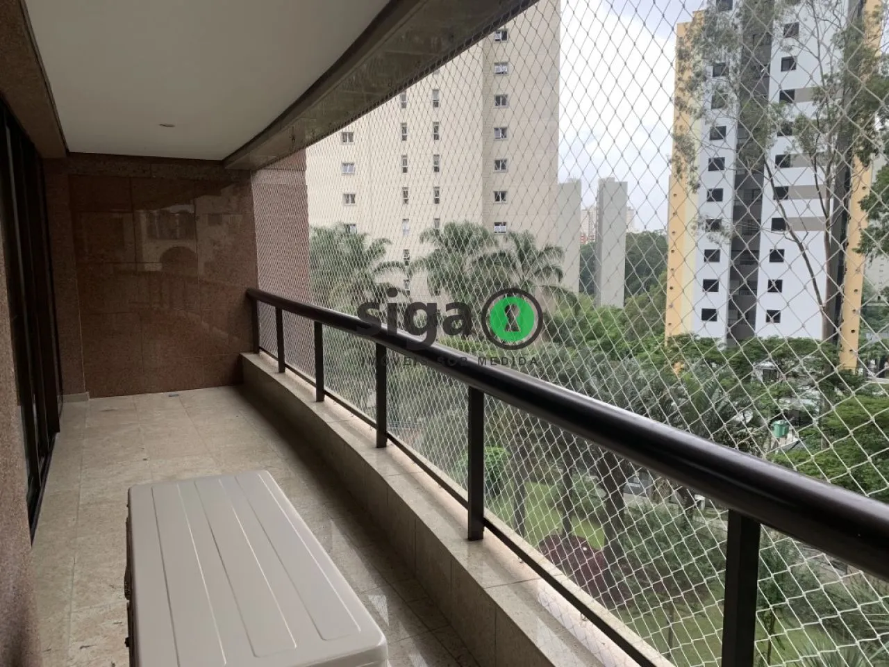 Imagem VENDE na Vila Suzana (Região do Morumbi) Apartamento com 4 suítes , 4 Vagas + Depósito