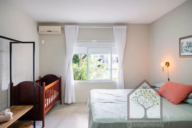 Imagem Casa linda, confortável e com piscina na praia do Campeche