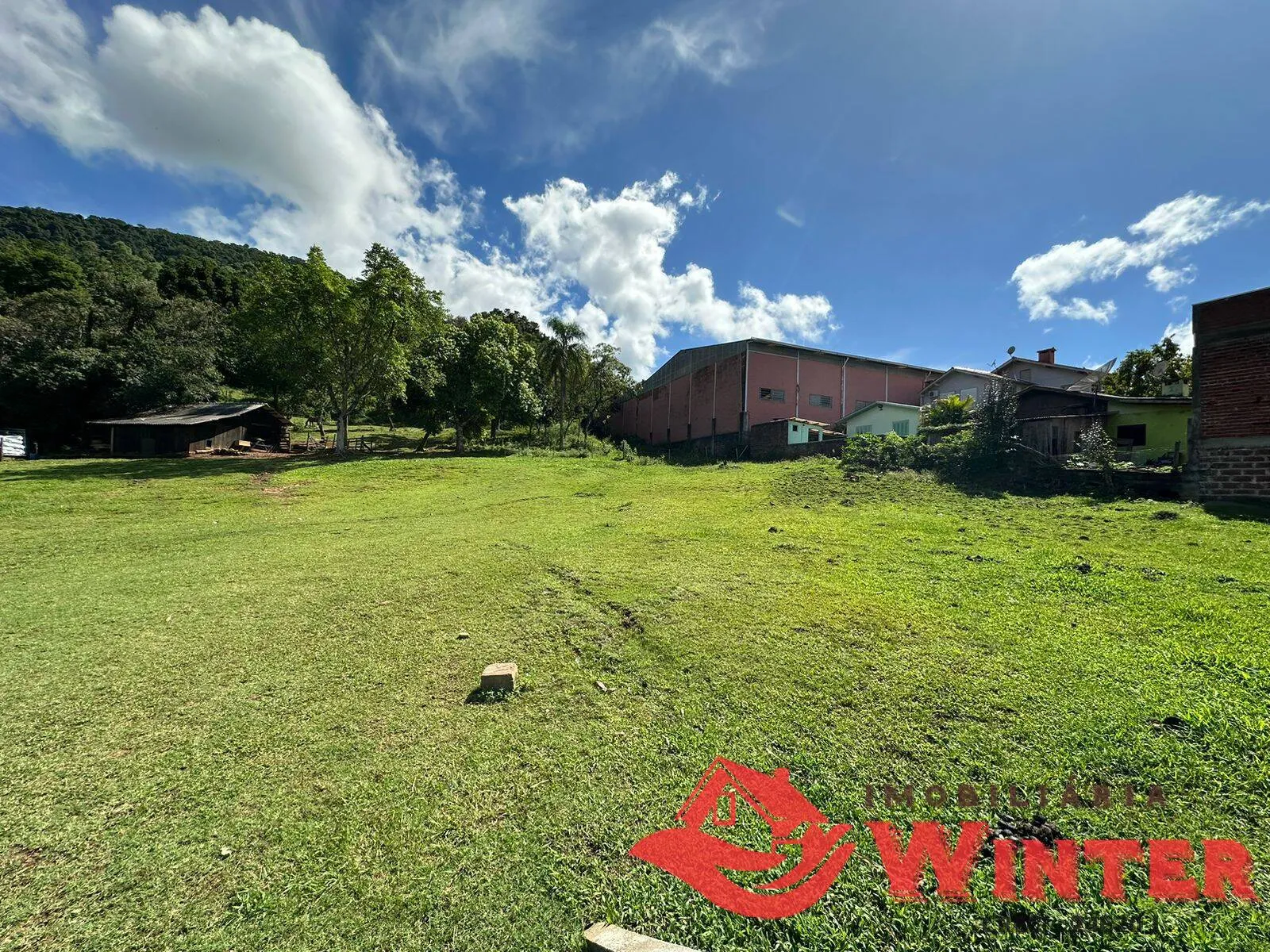 Foto do imóvel Área com 7200m2 no centro de Vale Real
