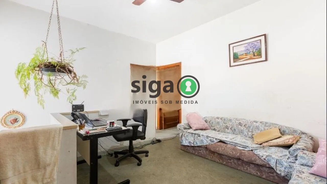 Imagem Sobrado em Perdizes com 248m², 4 quartos e 2 suítes em localização nobre.