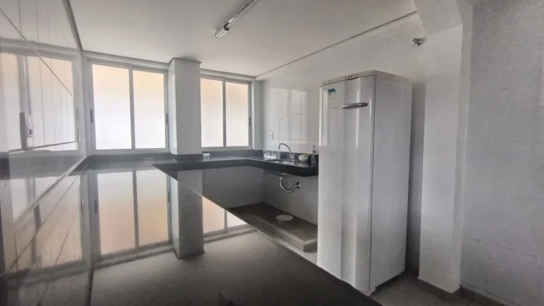 Imagem Apartamento 3 Quartos com elevador, 3 vagas,Bairro Caiçara - Belo Horizonte