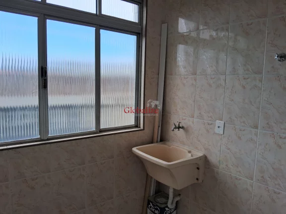 Imagem Lindo apartamento bem espaçoso em Santos na melhor localização do bairro do Estuário com 2 dormitórios e todo reformado à venda por R$ 375.000,00