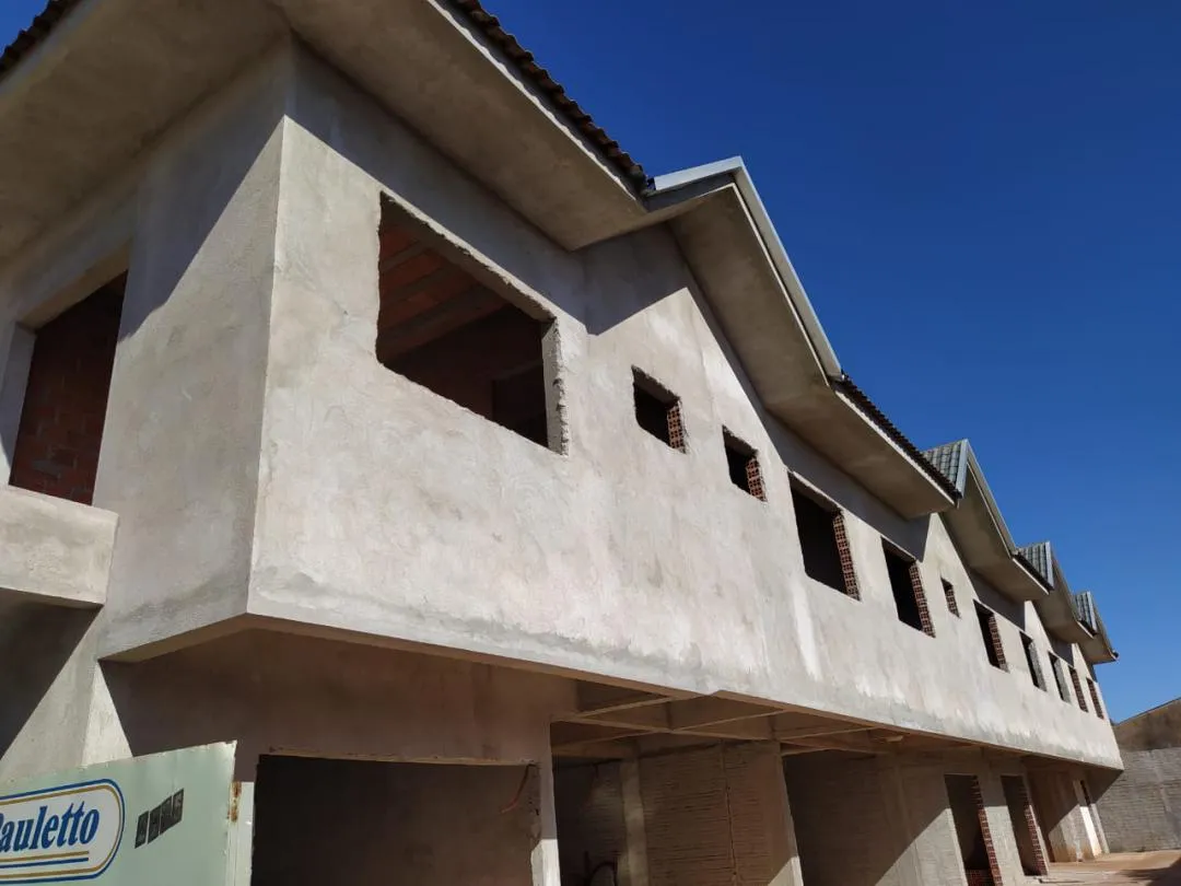 Imagem Sobrado, com 01 suíte mais 2 quartos, Bairro Coqueiral, Cascavel