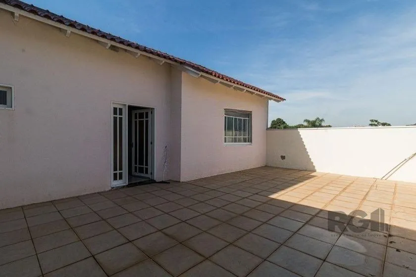 Imagem Casa Mista 266m² - 4 dormitórios, 1 suíte, 3 vagas no bairro Parque Santa Fé
