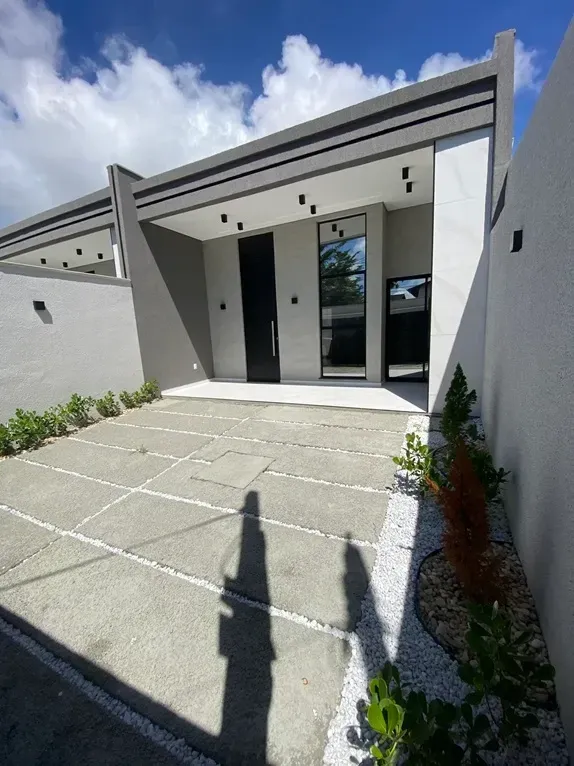 Foto do imóvel Casa com 3 Quartos à Venda, 109 m² em Rua Doutor Itamar Espíndola, 110 - Sapiranga-Coité, Fortaleza - CE