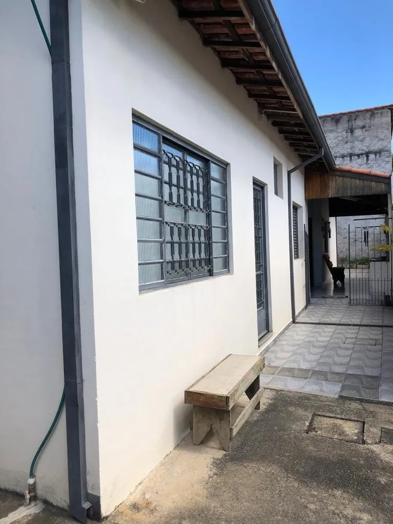 Imagem Casa à venda 3 Quartos, 2 Suites, 5 Vagas, 410M², Santana, Pindamonhangaba - SP
