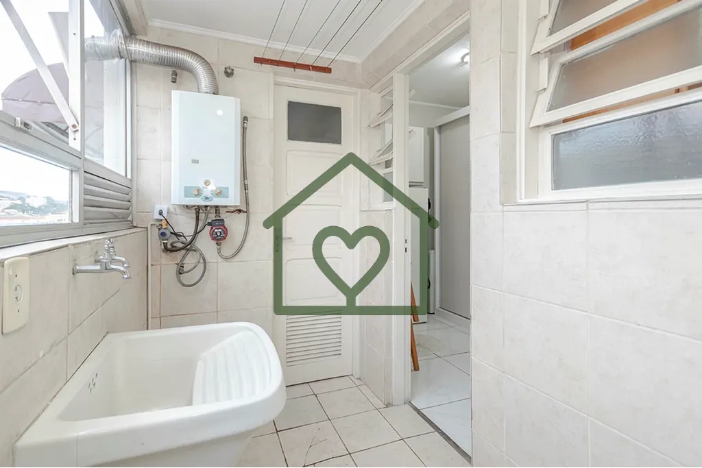 Imagem Descubra o seu novo lar em Porto Alegre! Este excelente apartamento de 130 metros quadrados, localiz...