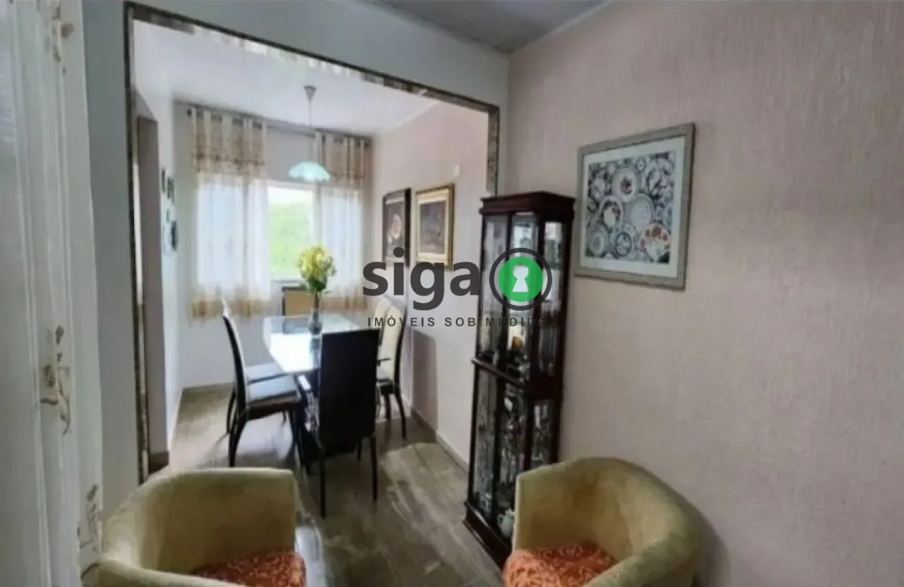 Imagem Casa com Quintal Amplo e Espaço Comercial para Morar e Empreender.