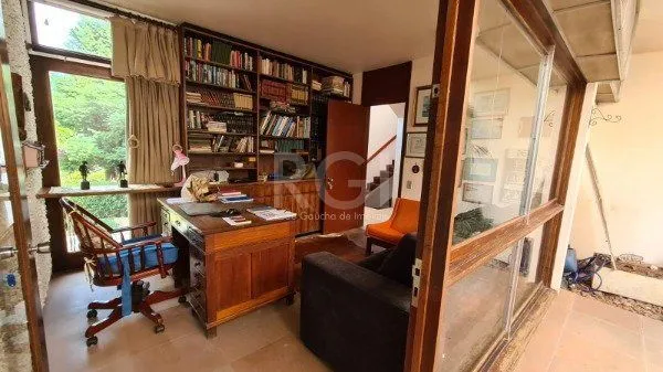 Imagem Casa Condominio para Venda - 300m², 4 dormitórios, sendo 1 suites, 2 vagas - Santa Tereza