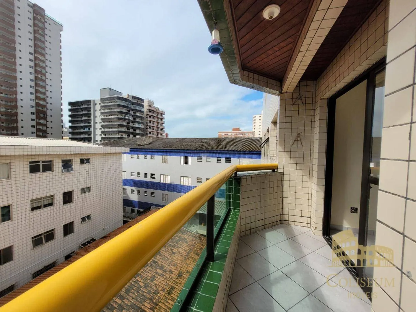 Imagem Apartamento com 1 dormitório para alugar, 54 m² por R$ 2.300,00/mês - Tupi - Praia Grande/SP