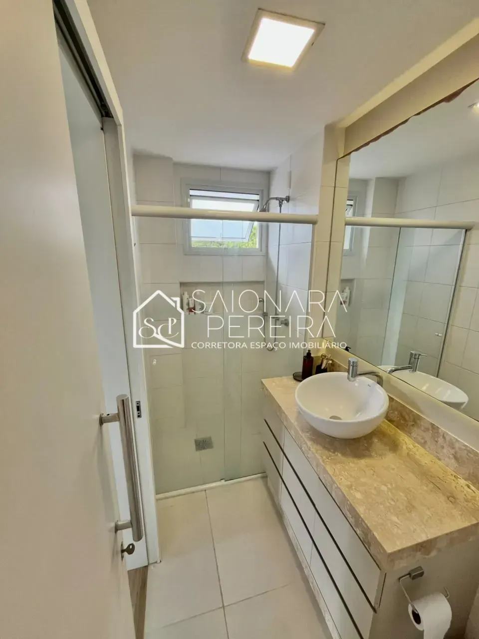 Imagem Apartamento à venda com 3 dormitórios e vista panorâmica no Itaguaçu, Florianópolis