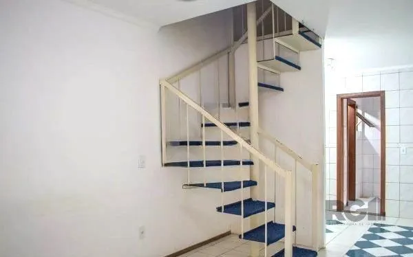 Imagem Casa em condominio no bairro Tristeza de 3 dormitórios e vaga