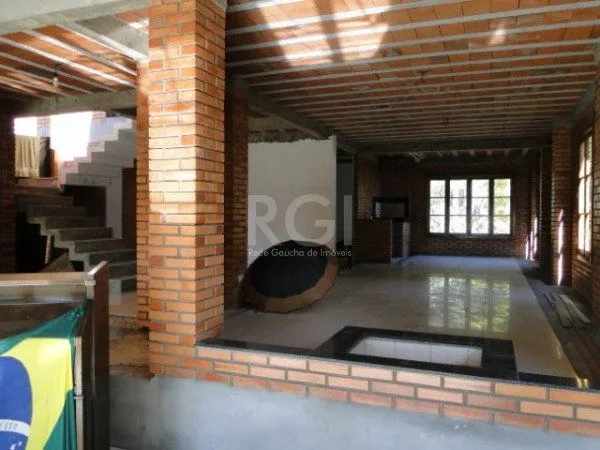 Imagem Casa Condominio para Venda - 480m², 3 dormitórios, sendo 2 suites, 2 vagas - Elsa