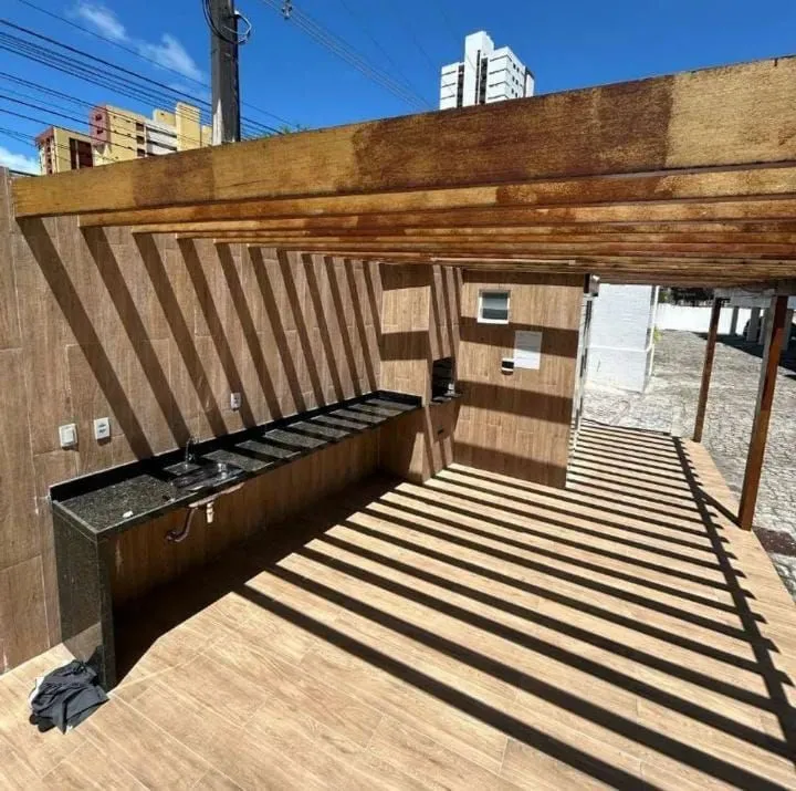 Imagem Apartamento de 95 m² no Aeroclube, com 3 quartos, suíte, piscina, área gourmet e a apenas 800 m do mar.