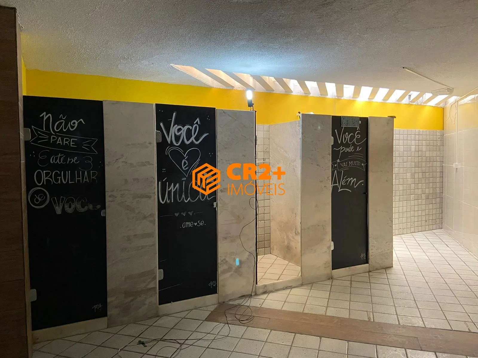 Imagem Vendo Casa de esquina em Piedade, Térreo + 1 andar, 702 metros