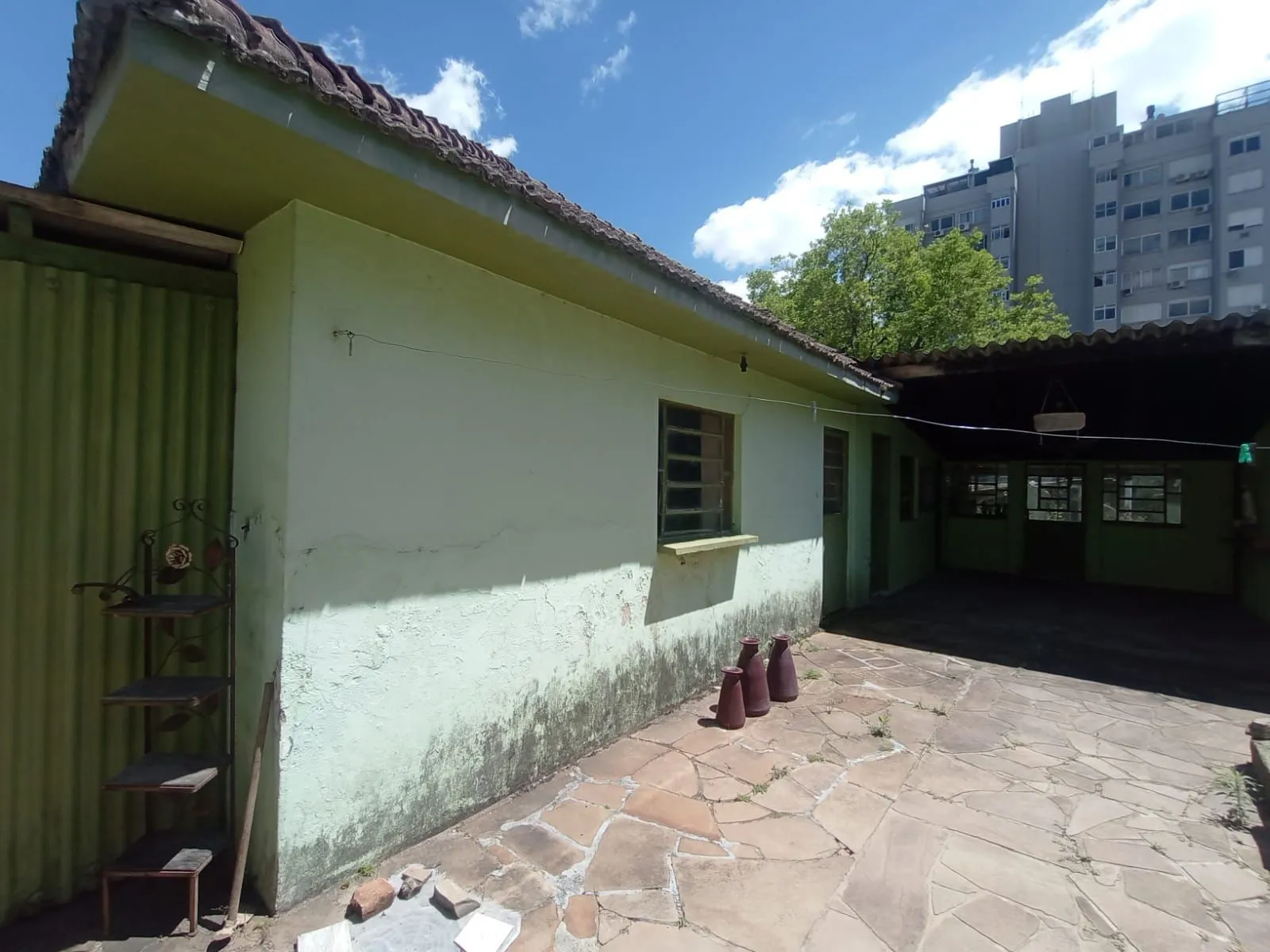Imagem Casa 3 dormitórios no bairro Menino Deus em Porto Alegre para Alugar