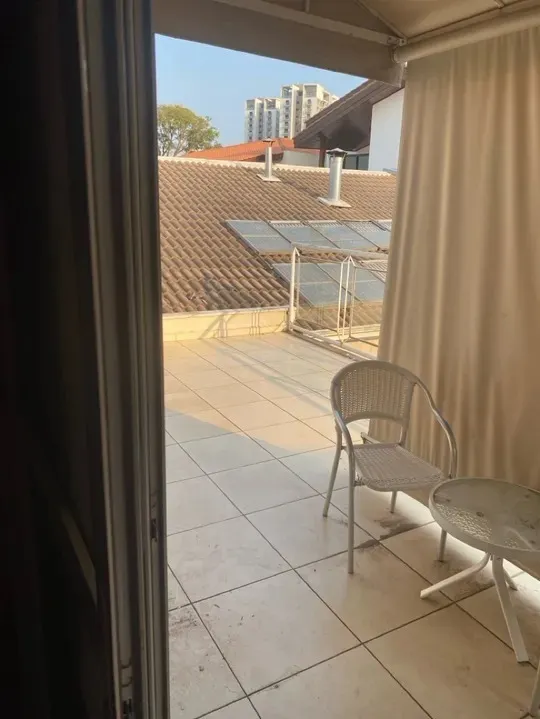 Imagem Casa Sobrado de 360m² Localizada no Granja Olga I!