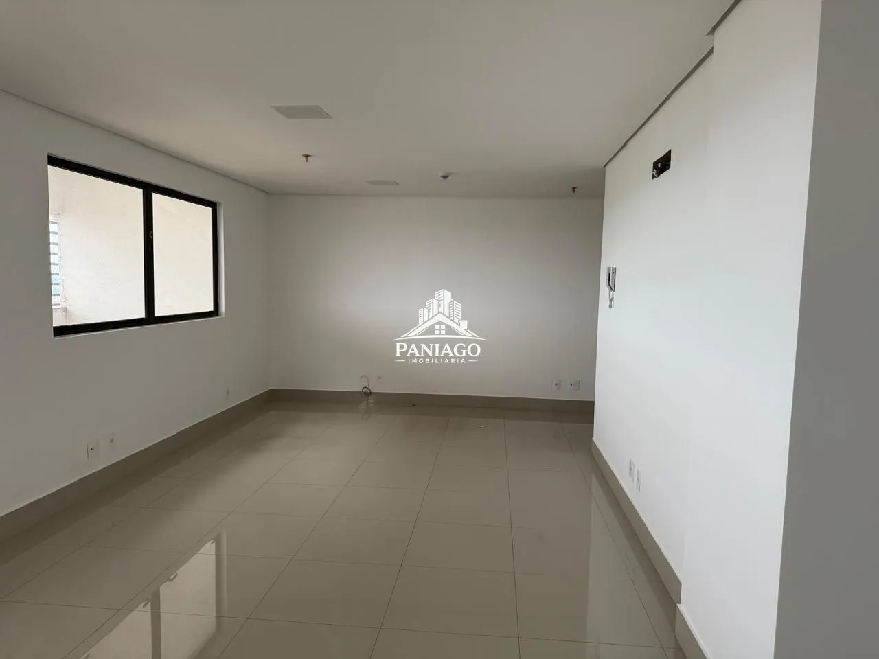 Imagem Locação de Sala Comercial no Edifício SB Tower | Andar Alto