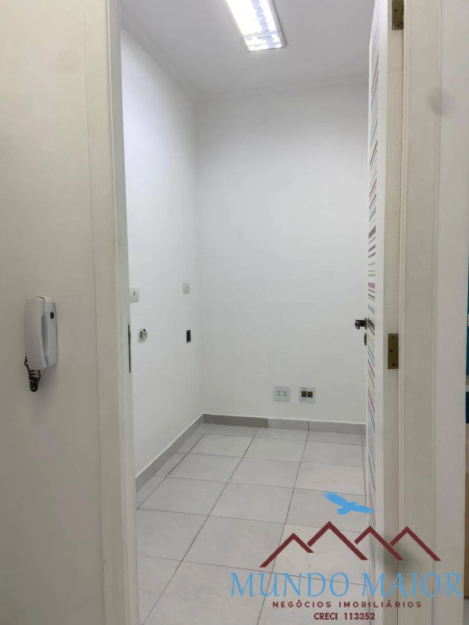 Imagem Sala Comercial com Elevador em SBC - 76m² -Oportunidade - R$ 255 mil !!