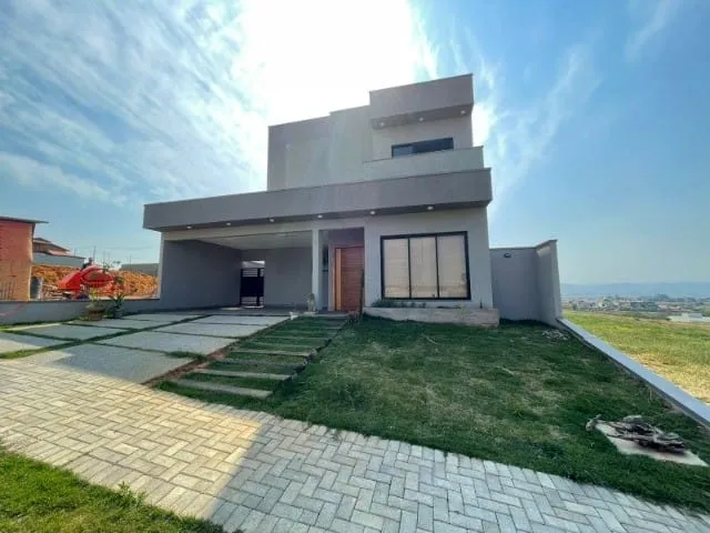 Foto do imóvel Casa à venda 4 Quartos, 1 Suite, 2 Vagas, 360M², Santa Mônica, Caçapava - SP | Condomínio Santa Mônica
