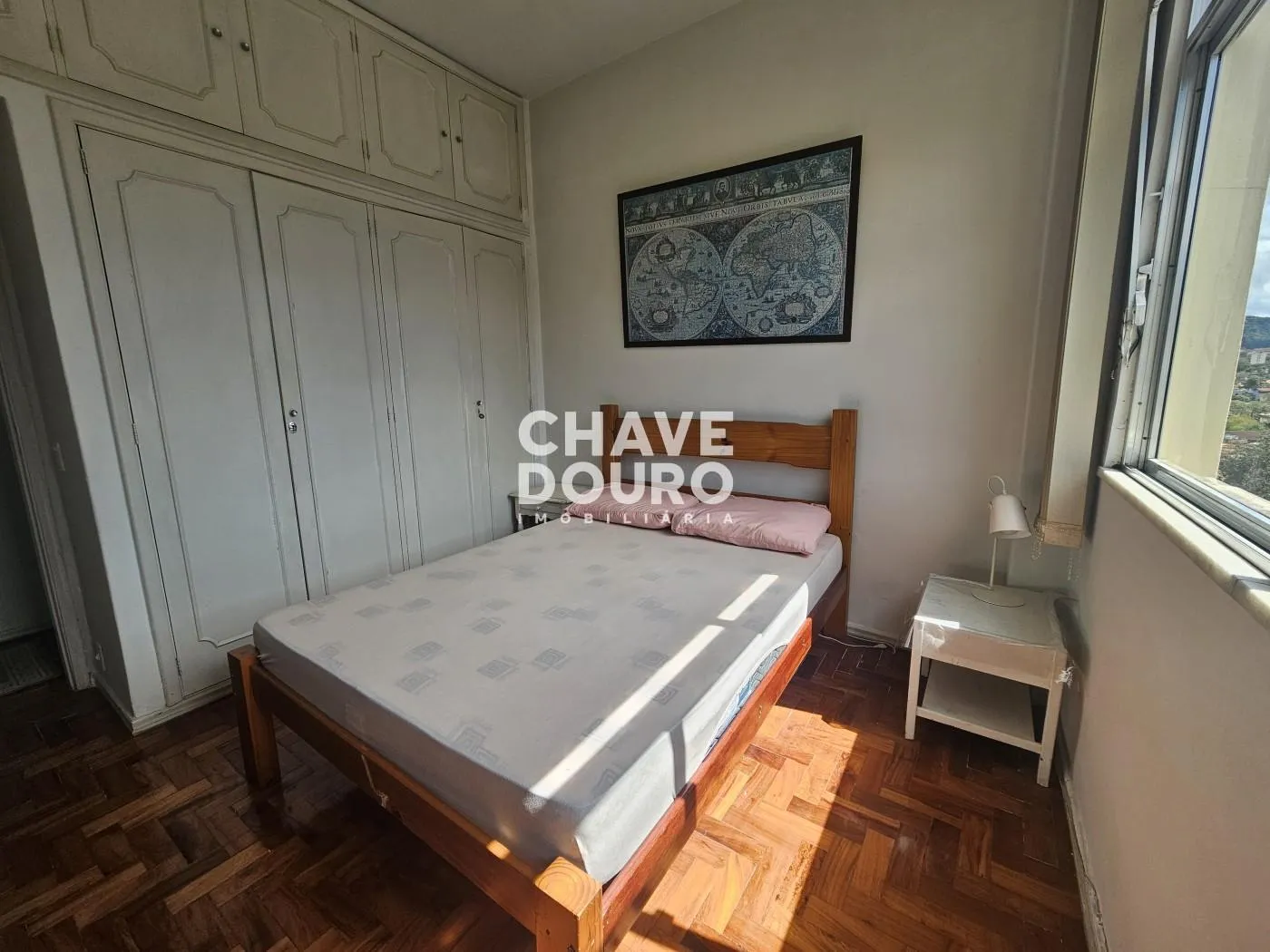 Imagem Apartamento 2 Quartos e 1 Quarto de Serviço à venda no Alto