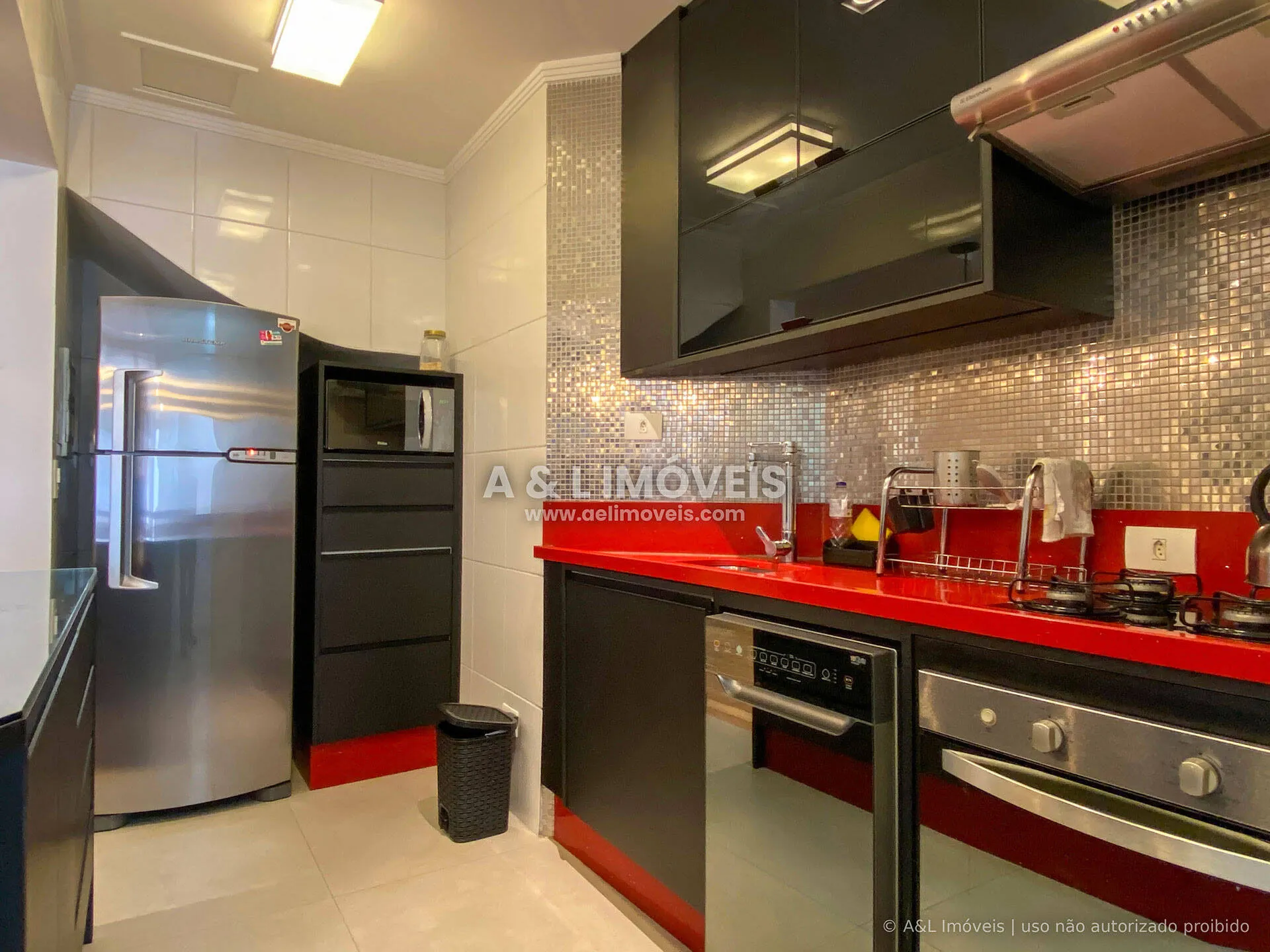 Imagem Cobertura Duplex Capivari | 294 m², Lareira, 3 Suítes, Mobiliada