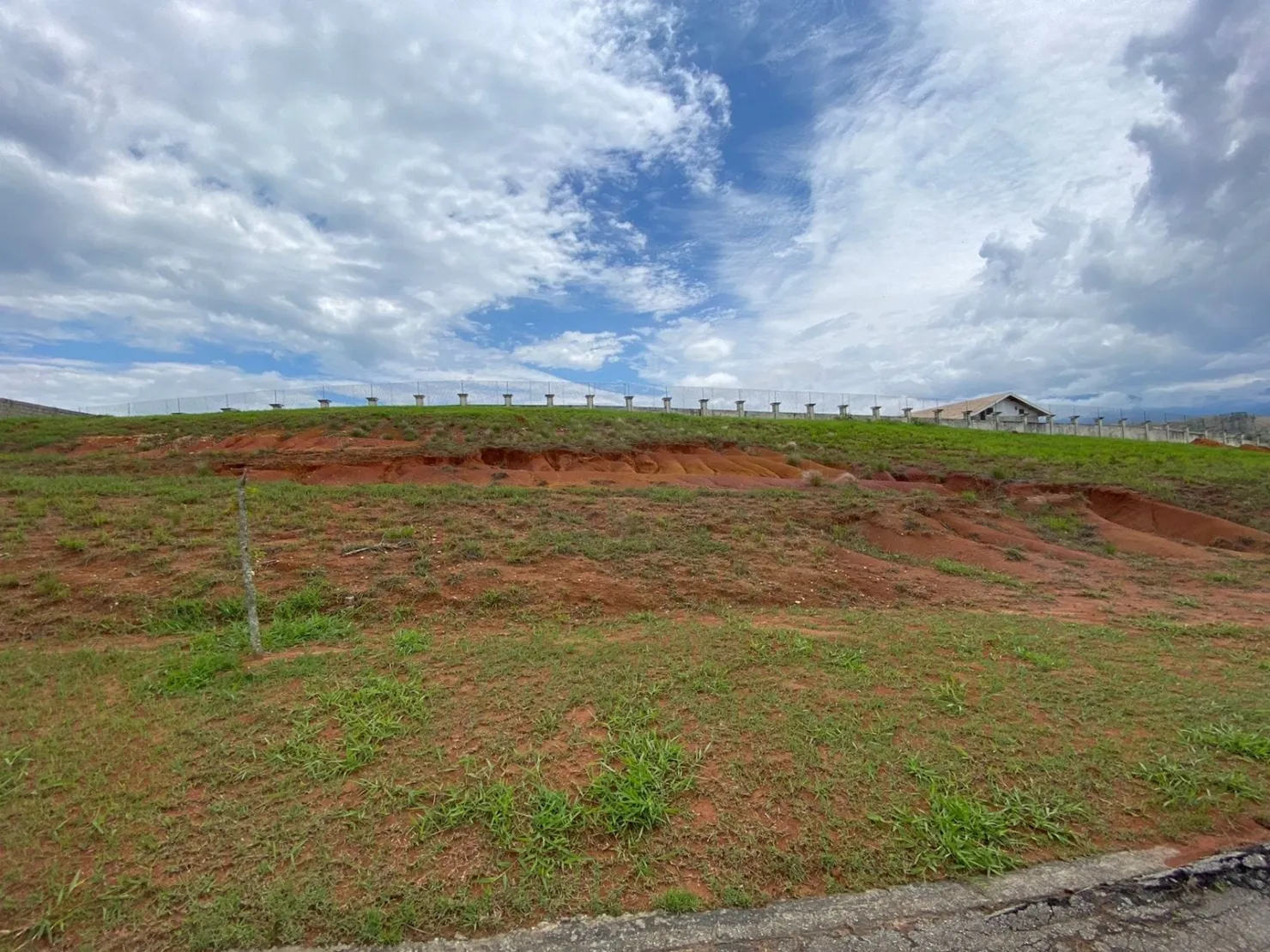 Foto do imóvel Terreno à venda 1000M², Condominio Village da Serra, Tremembé - SP | Condomínio Village da Serra