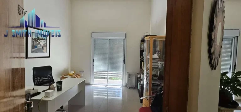 Imagem Casa IMPECÁVEL na Granja Viana - 3 suítes, contemporânea e integrada