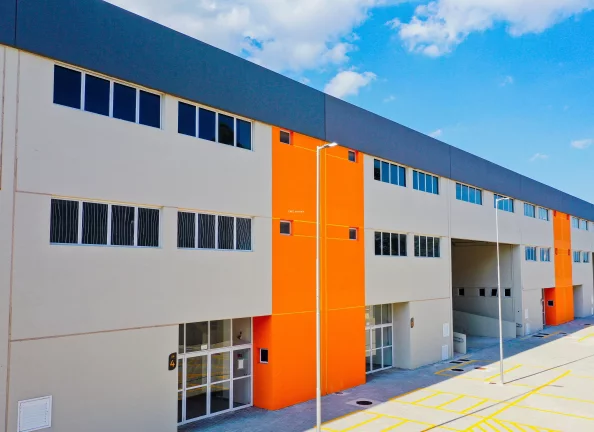 Imagem Galpão Comercial de Alto Padrão em Santa Júlia, Itupeva-SP: 2 banheiros, 6 vagas, 1.251,60 m² - Venda ou Locação!