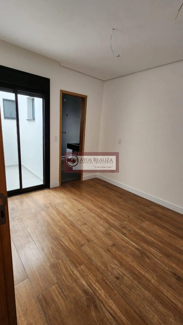 Imagem EXCLUSIVO: Lindo novo Sobrado a venda na vila Gea, Região de Marajoara. Sobrado Novo com com 149m², São 3 Suítes, 2 Vagas de garagem, Sacada, 4 banheiros, Ar Condicionado. Valor de oportunidades imperdível.