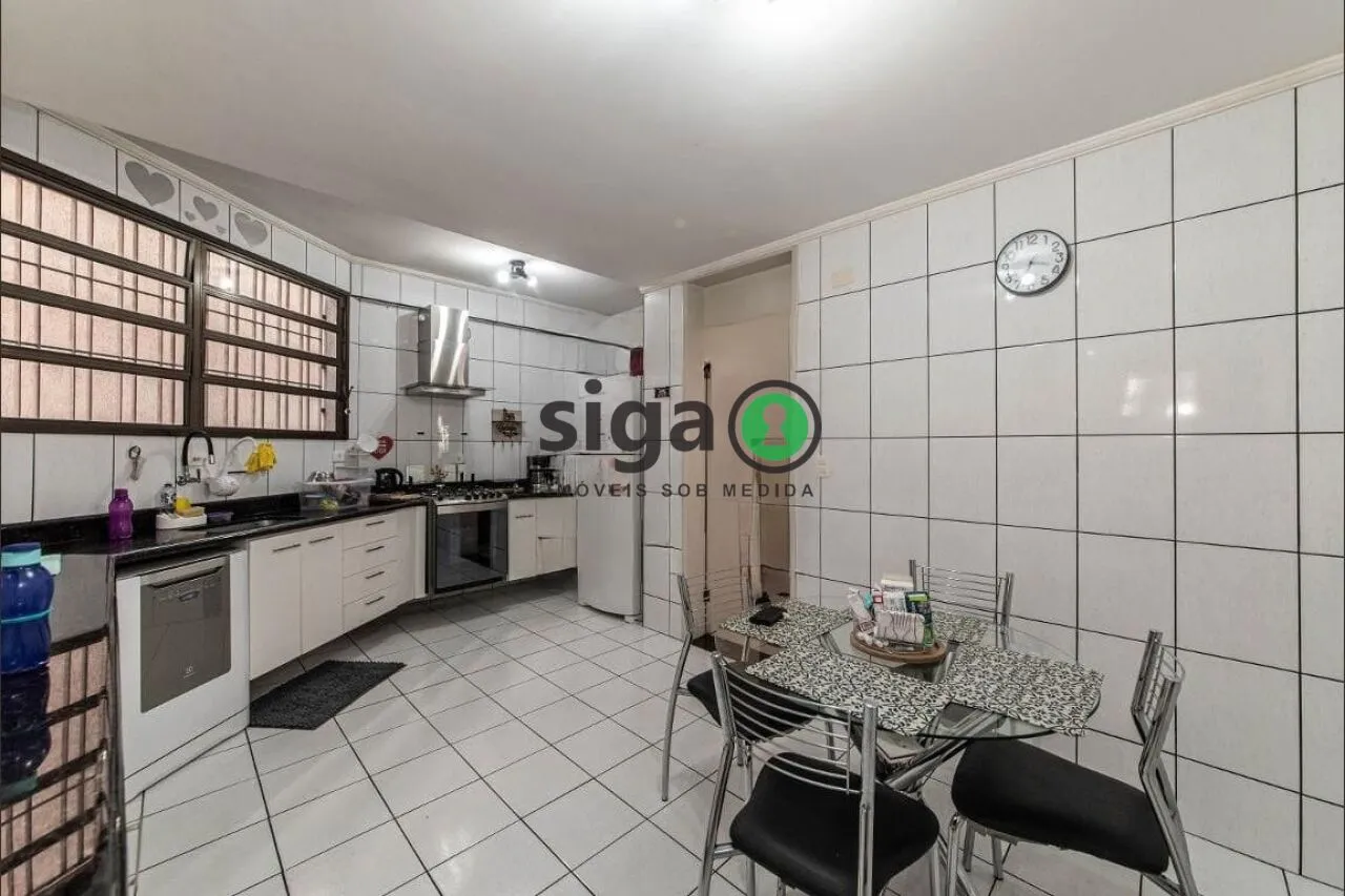 Imagem Casa à venda com 249 m², 4 quartos e 4 vagas no Parque Jabaquara!
