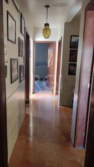 Imagem Casa 3 Quartos, 3 vagas de garagem, Bairro Cavalhada, Porto Alegre-RS.